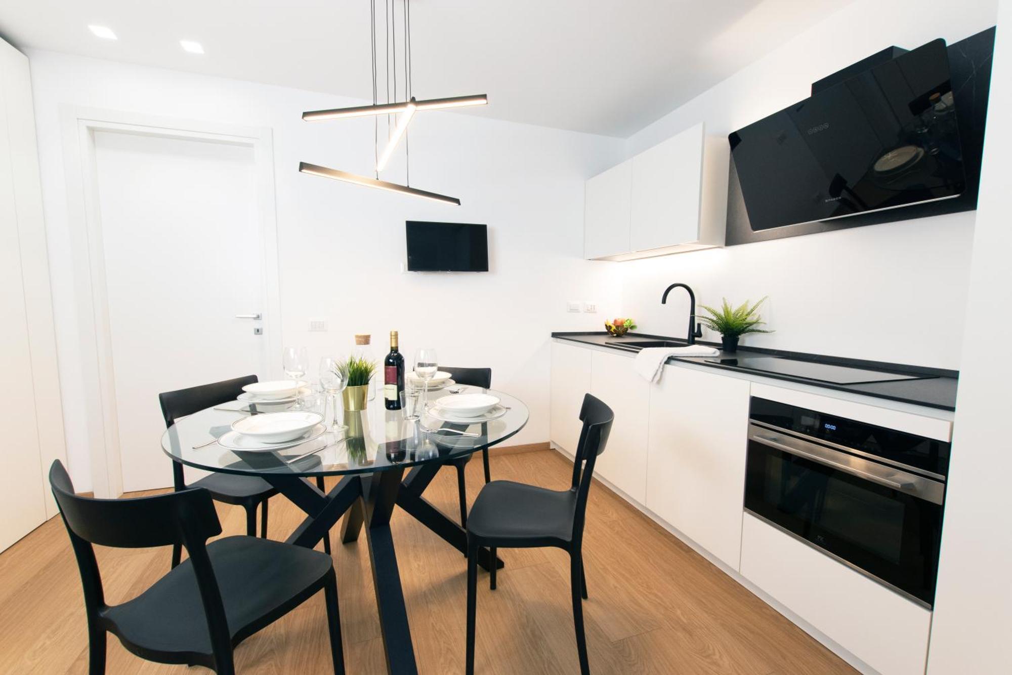 Ihost Apartment - Simonetta 7, Milan